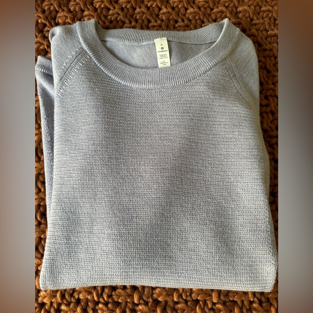 Lululemon sweater